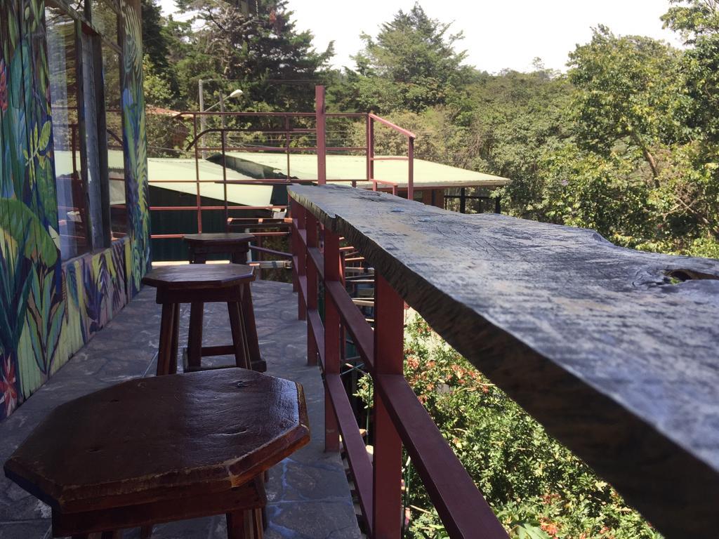 Mi Casa Tica Hostel Monteverde Екстериор снимка